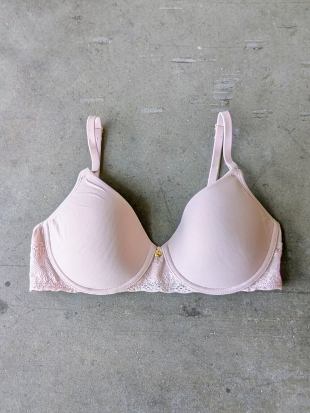 Natori Bliss Perfection Contour Underwire Bra size 32C